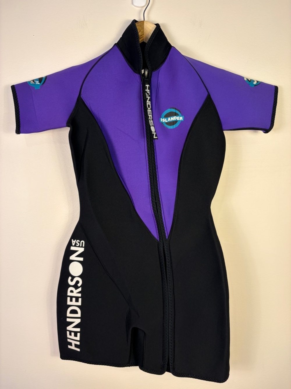 Henderson Women's Short Sleeve Wetsuit 3mm Neoprene Purple & Black Front Zip